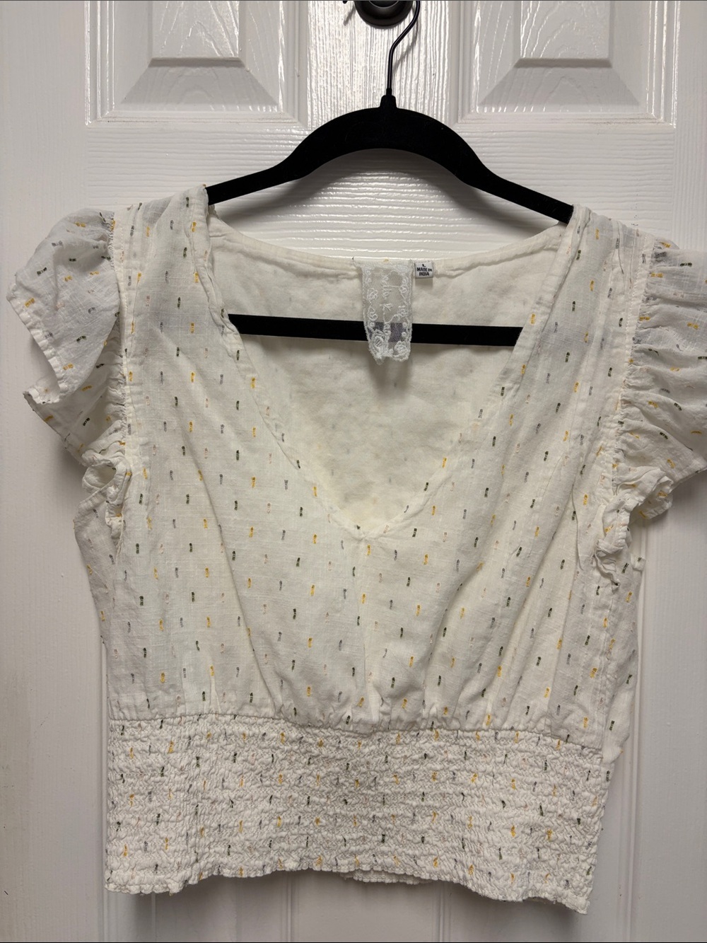 Sadie & Sage White Cotton Crop Top with Gold and Gray Dots